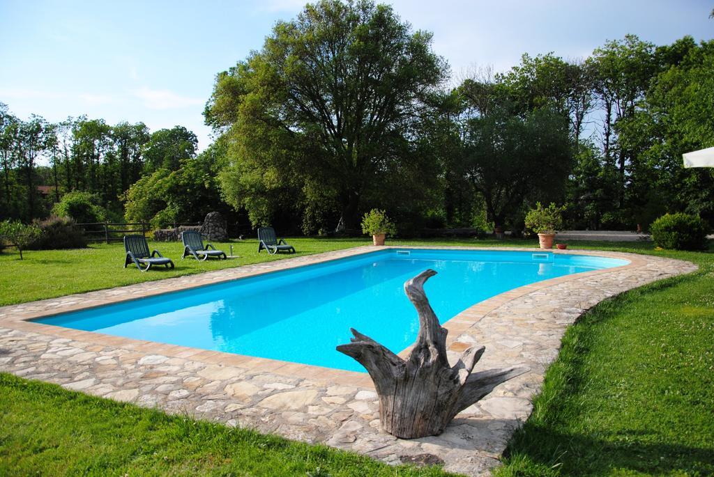 La Casa Degli Elfi Villa Manziana Luaran gambar